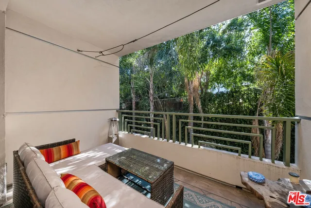 $5,750 | 2111 South Beverly Glen Boulevard, Unit PH4, Los Angeles, CA 90025