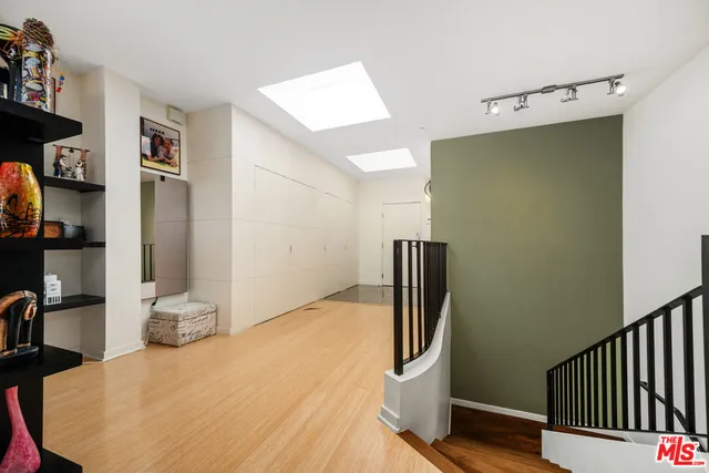 $5,750 | 2111 South Beverly Glen Boulevard, Unit PH4, Los Angeles, CA 90025