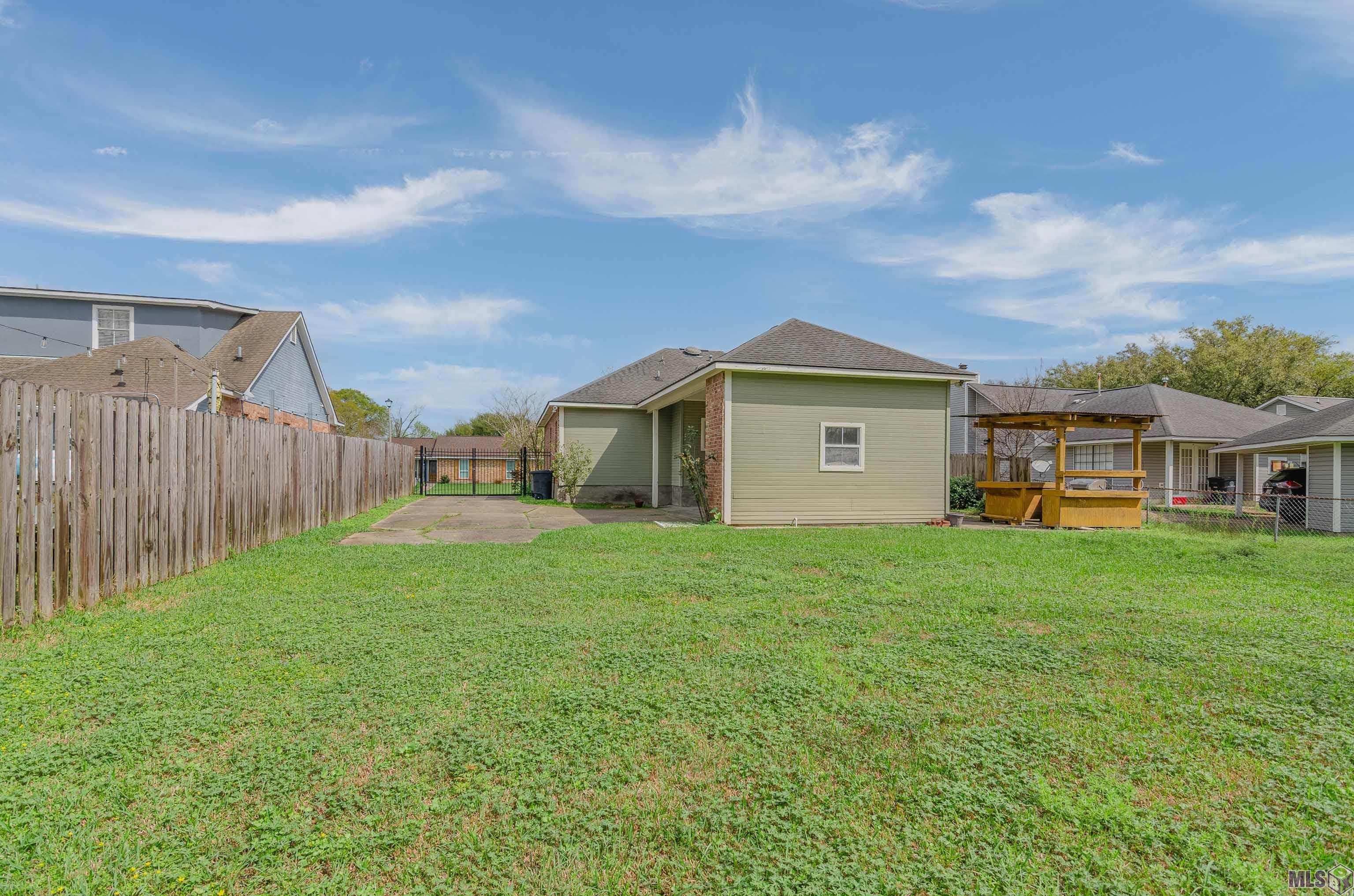 15022 Point Chenier Avenue Baton Rouge, LA 70817 - Photo 14 of 19 Gallery Image 14