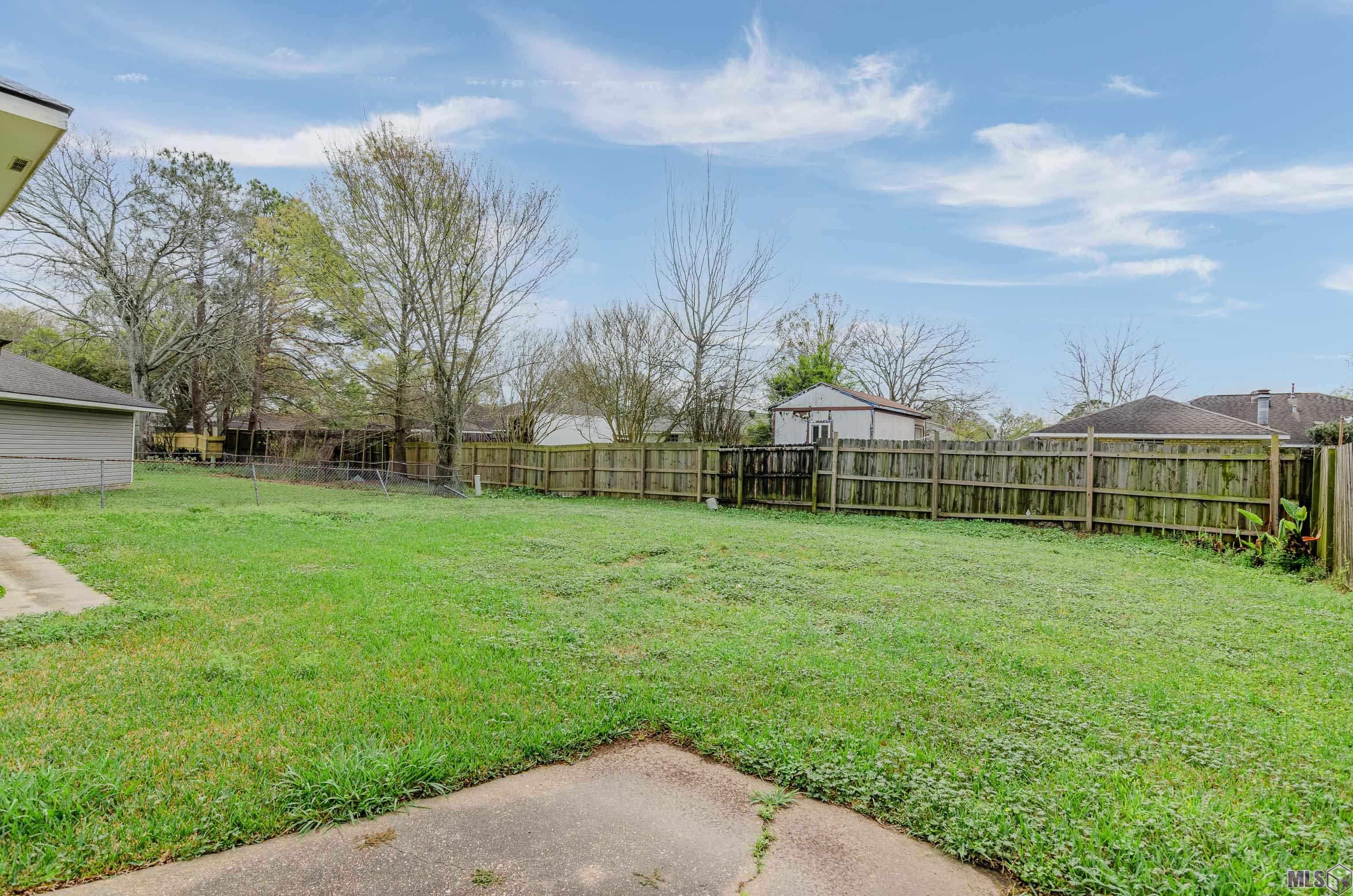 15022 Point Chenier Avenue Baton Rouge, LA 70817 - Photo 15 of 19 Gallery Image 15