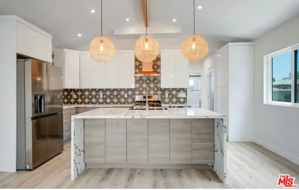 $2,730 | 9706 South 6th Avenue, Unit B, Inglewood, CA 90305