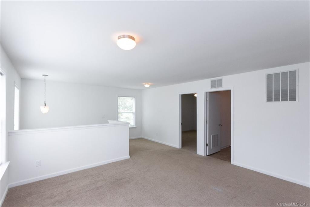 9609 Fernspray Road Charlotte, NC 28213 - Photo 3 of 30 a view of an empty room