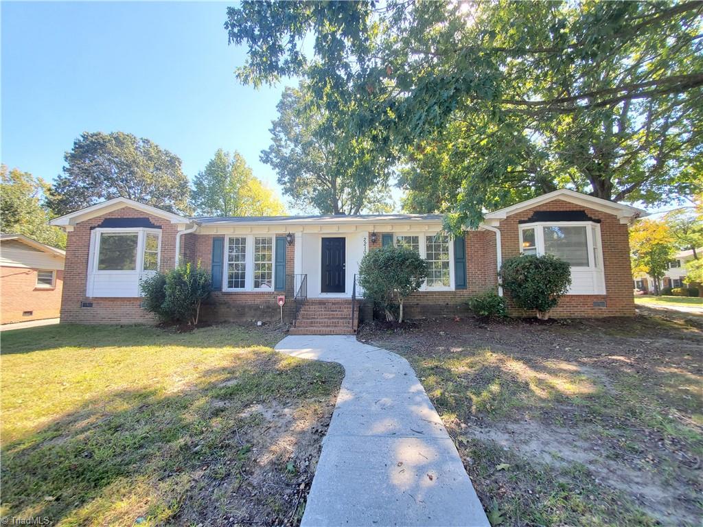 2210 New Castle Road Greensboro, NC 27406 - Photo 1 of 28