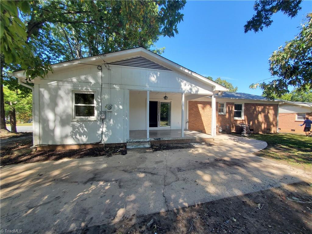 2210 New Castle Road Greensboro, NC 27406 - Photo 27 of 28