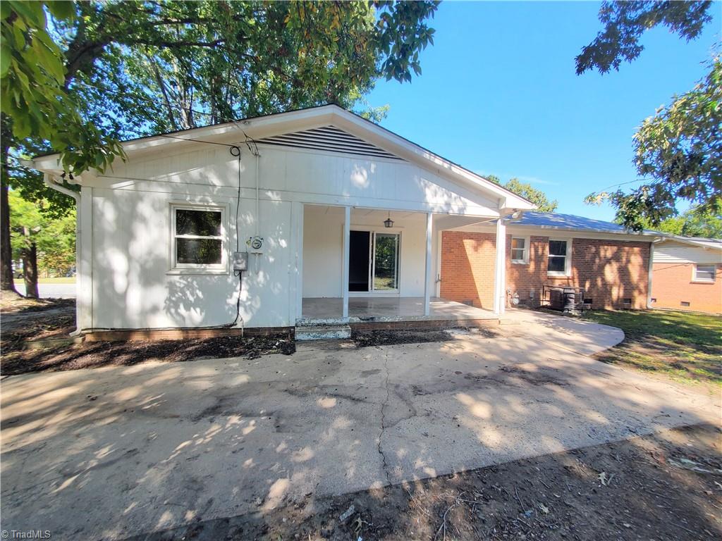 2210 New Castle Road Greensboro, NC 27406 - Photo 28 of 28