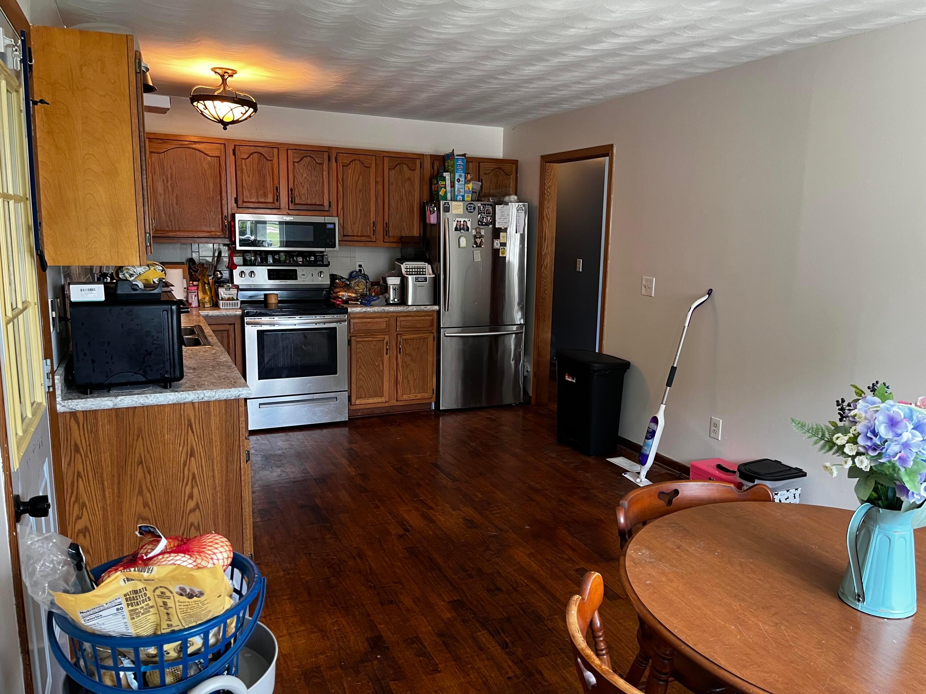 204 Cedar Heights Road Circleville, OH 43113 - Photo 10 of 24