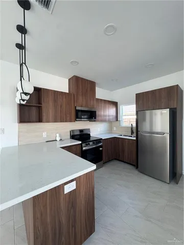 $1,250 | 104 Sunflower Street, Unit 1, Mission, TX 78572