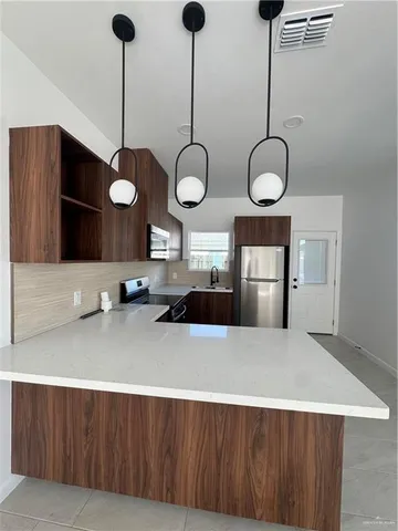 $1,250 | 104 Sunflower Street, Unit 1, Mission, TX 78572