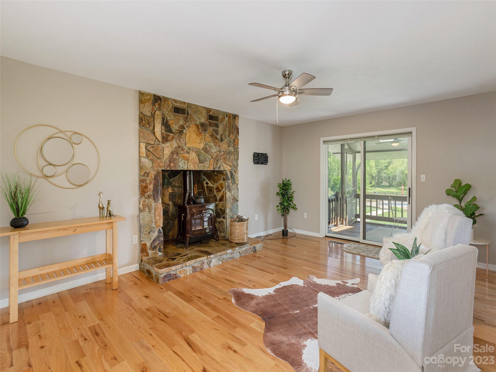 71 Banner Farm Road Horse Shoe, NC 28742 - Photo 18 of 43 Gallery Image 18