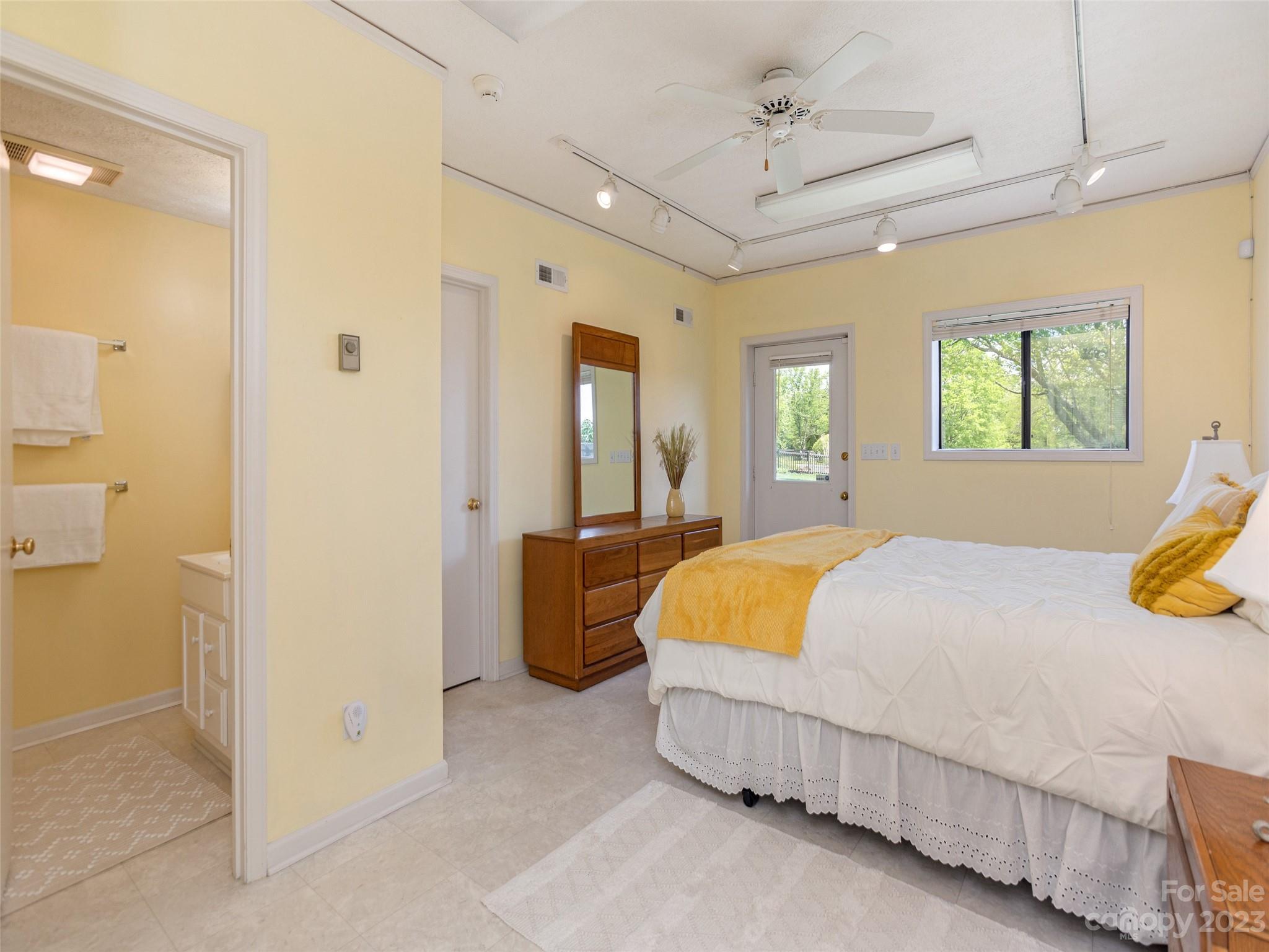71 Banner Farm Road Horse Shoe, NC 28742 - Photo 31 of 43 Gallery Image 31