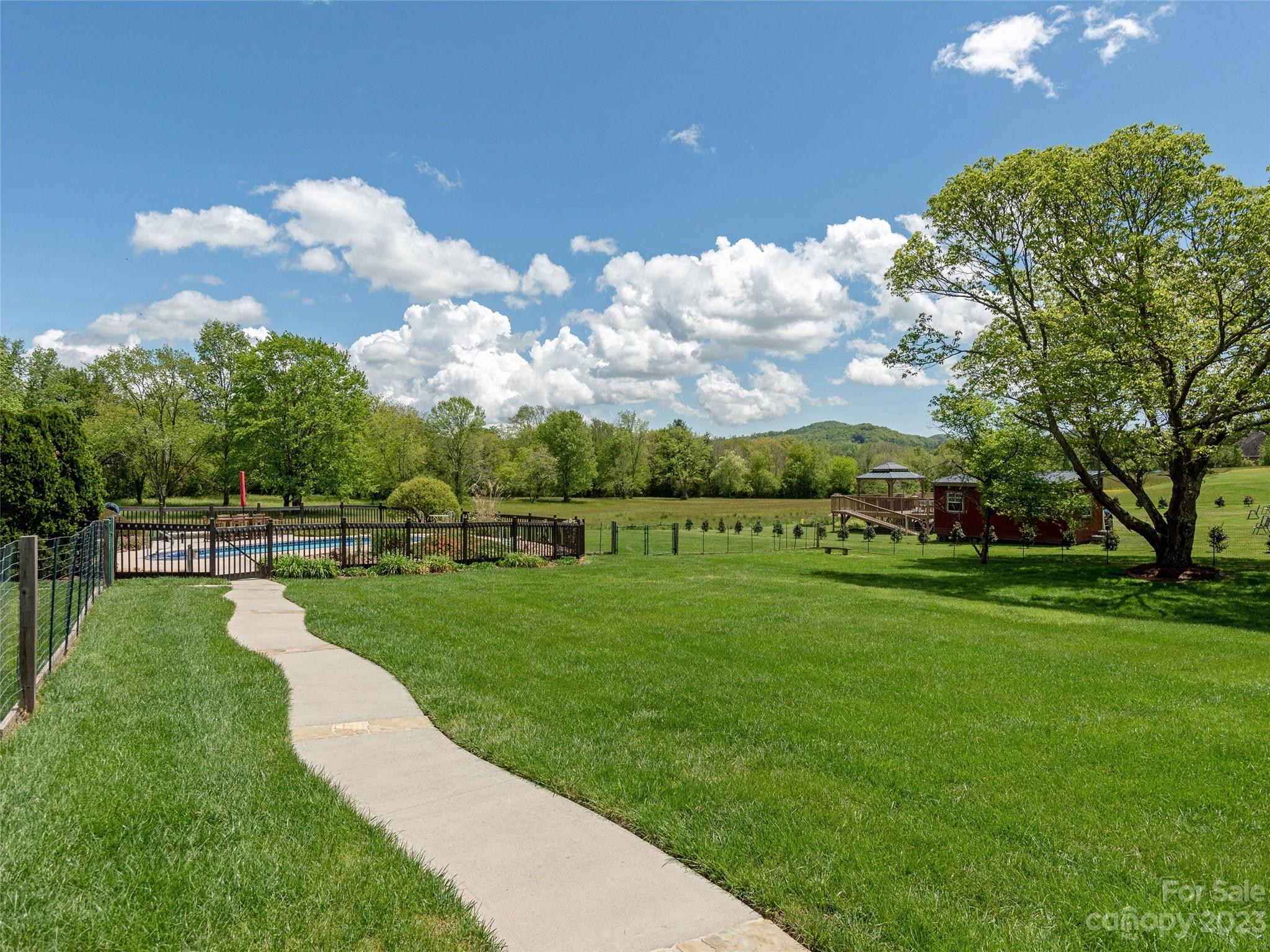 71 Banner Farm Road Horse Shoe, NC 28742 - Photo 34 of 43 Gallery Image 34