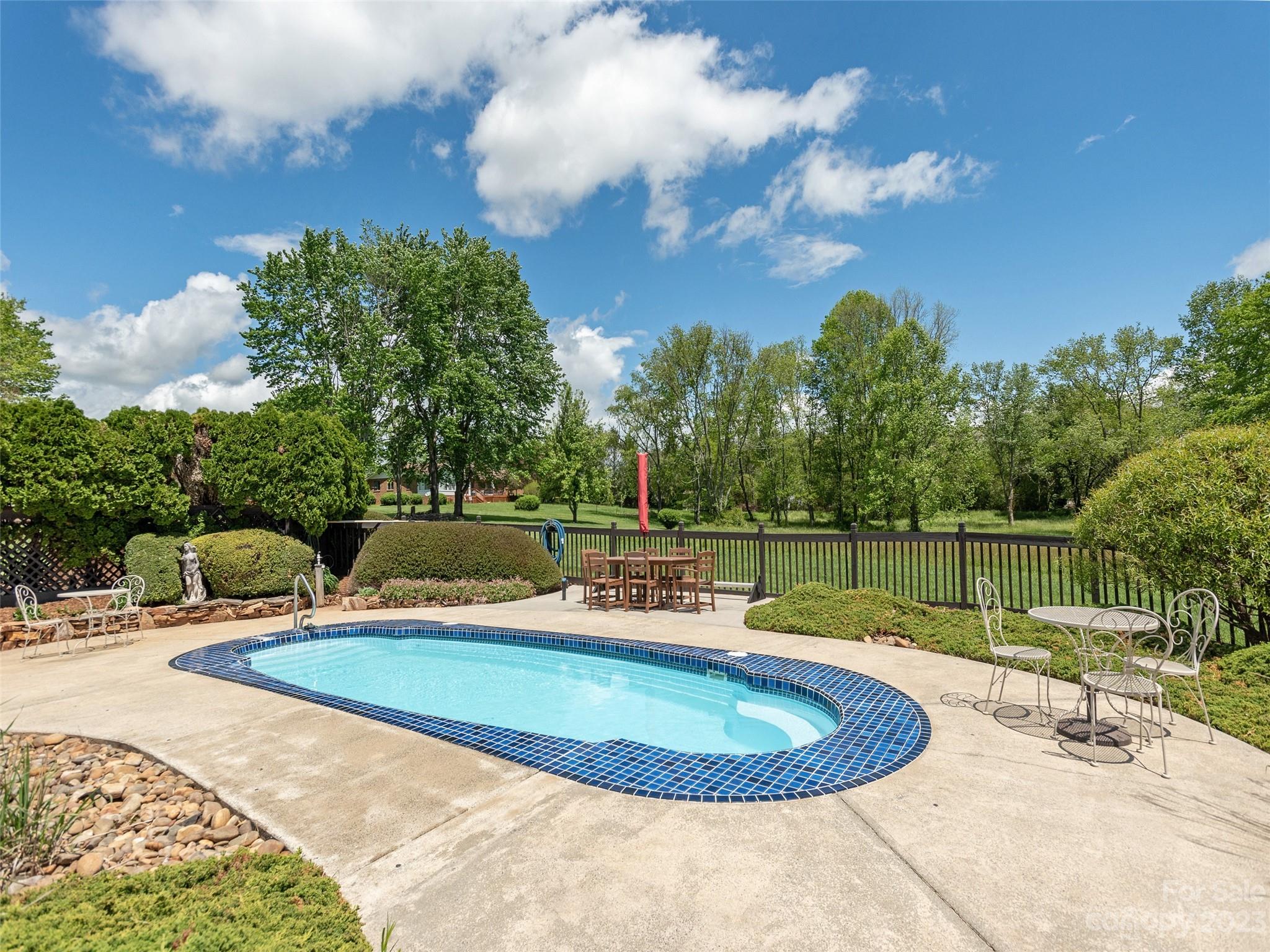 71 Banner Farm Road Horse Shoe, NC 28742 - Photo 37 of 43 Gallery Image 37