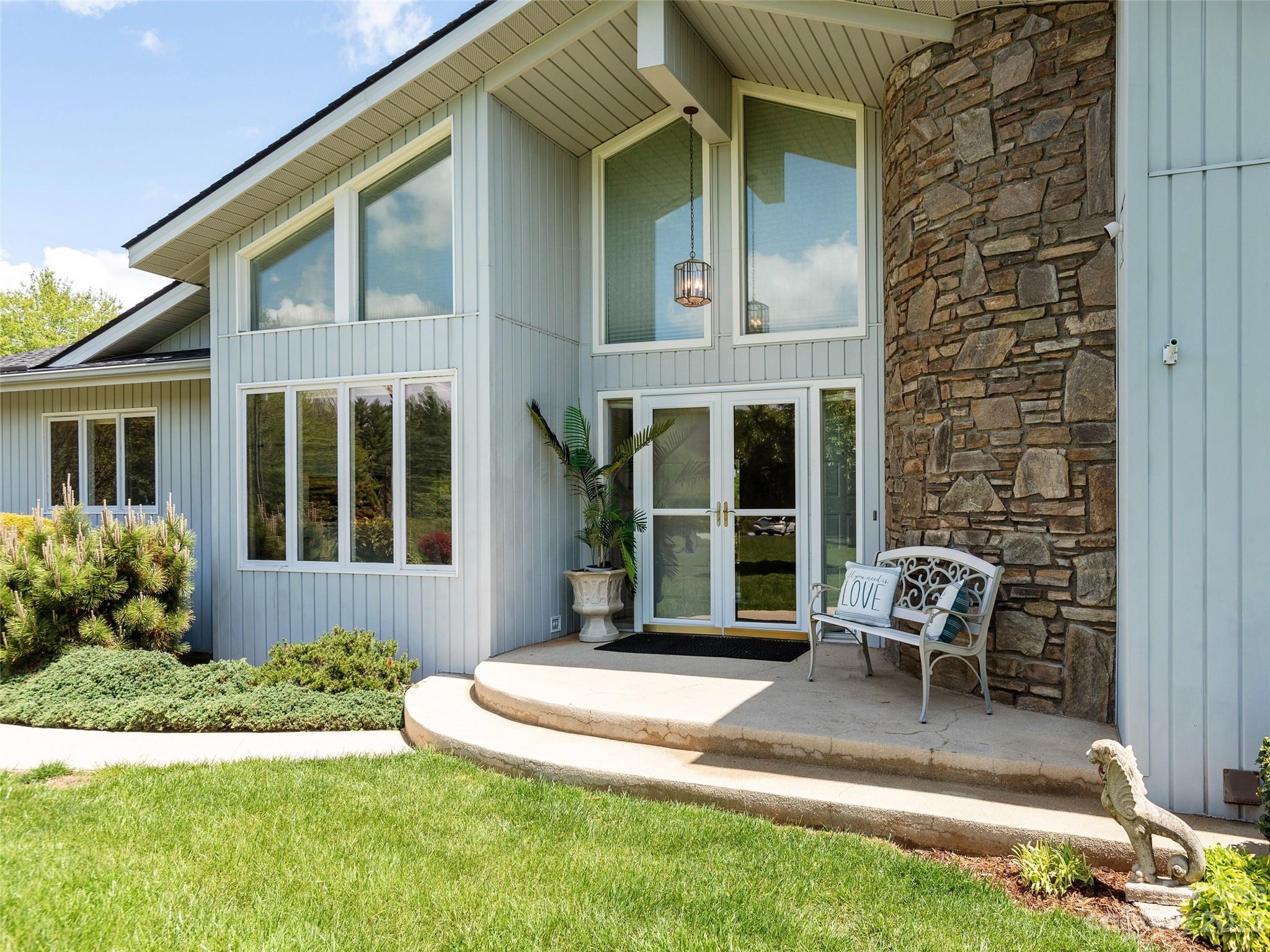 71 Banner Farm Road Horse Shoe, NC 28742 - Photo 6 of 43 Gallery Image 6