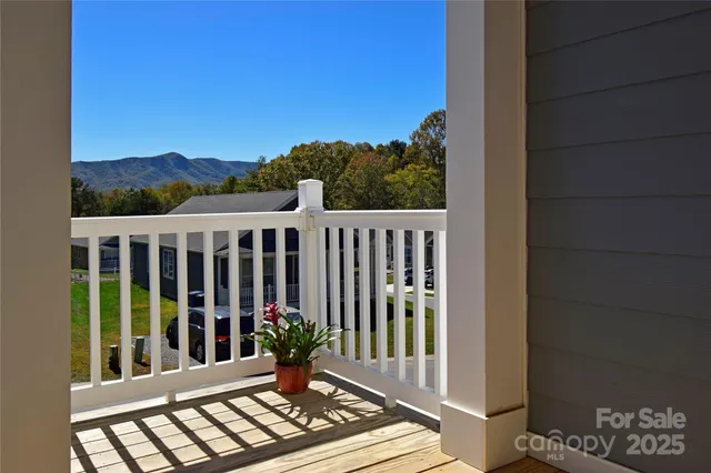 $579,900 | 1102 Blueview Drive, Black Mountain, NC 28711