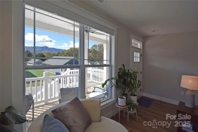 $579,900 | 1102 Blueview Drive, Black Mountain, NC 28711