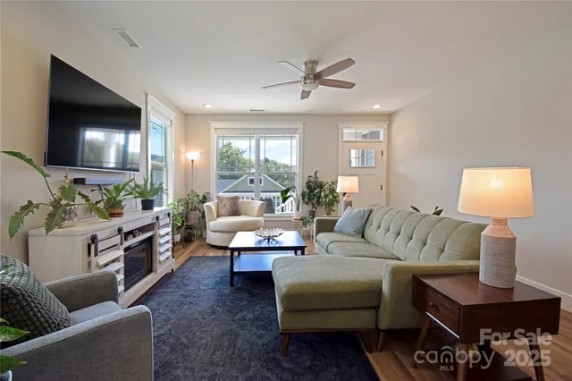 $579,900 | 1102 Blueview Drive, Black Mountain, NC 28711