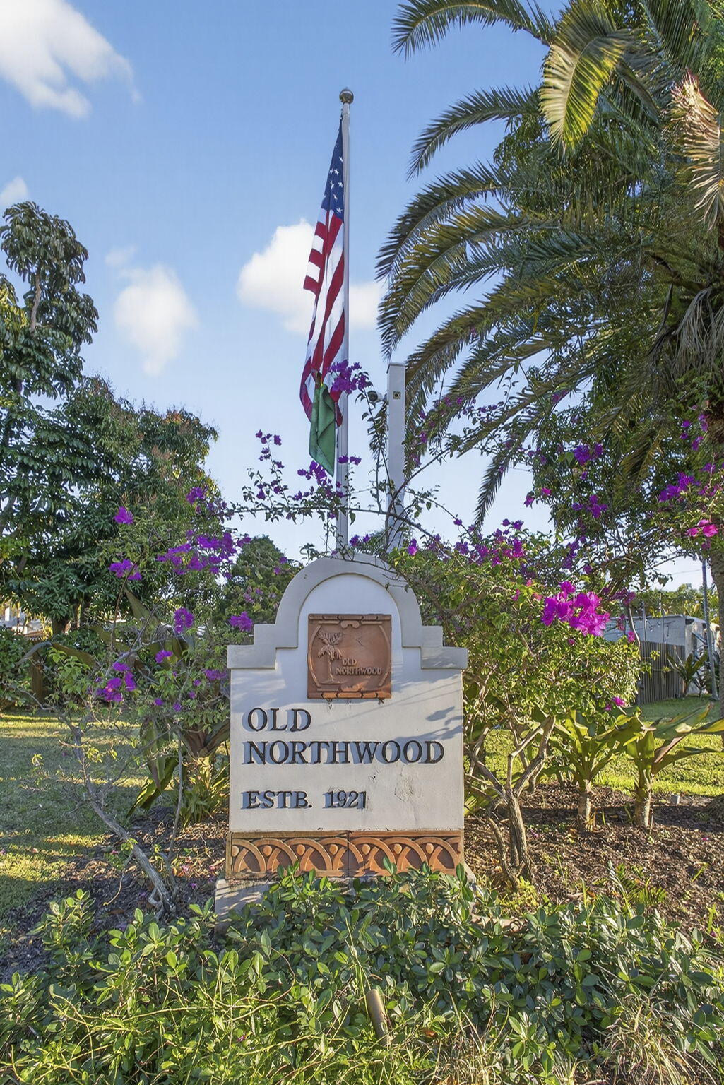 445 29th Street West Palm Beach, FL 33407 - Photo 61 of 61 old northwood neighborhood sign