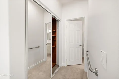 $979,950 | 4839 La Vella Drive, Oak Park, CA 91377
