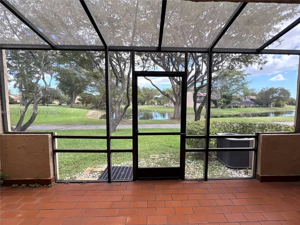 $486,000 | 3855 Estepona Avenue, Unit 10D1, Doral, FL 33178