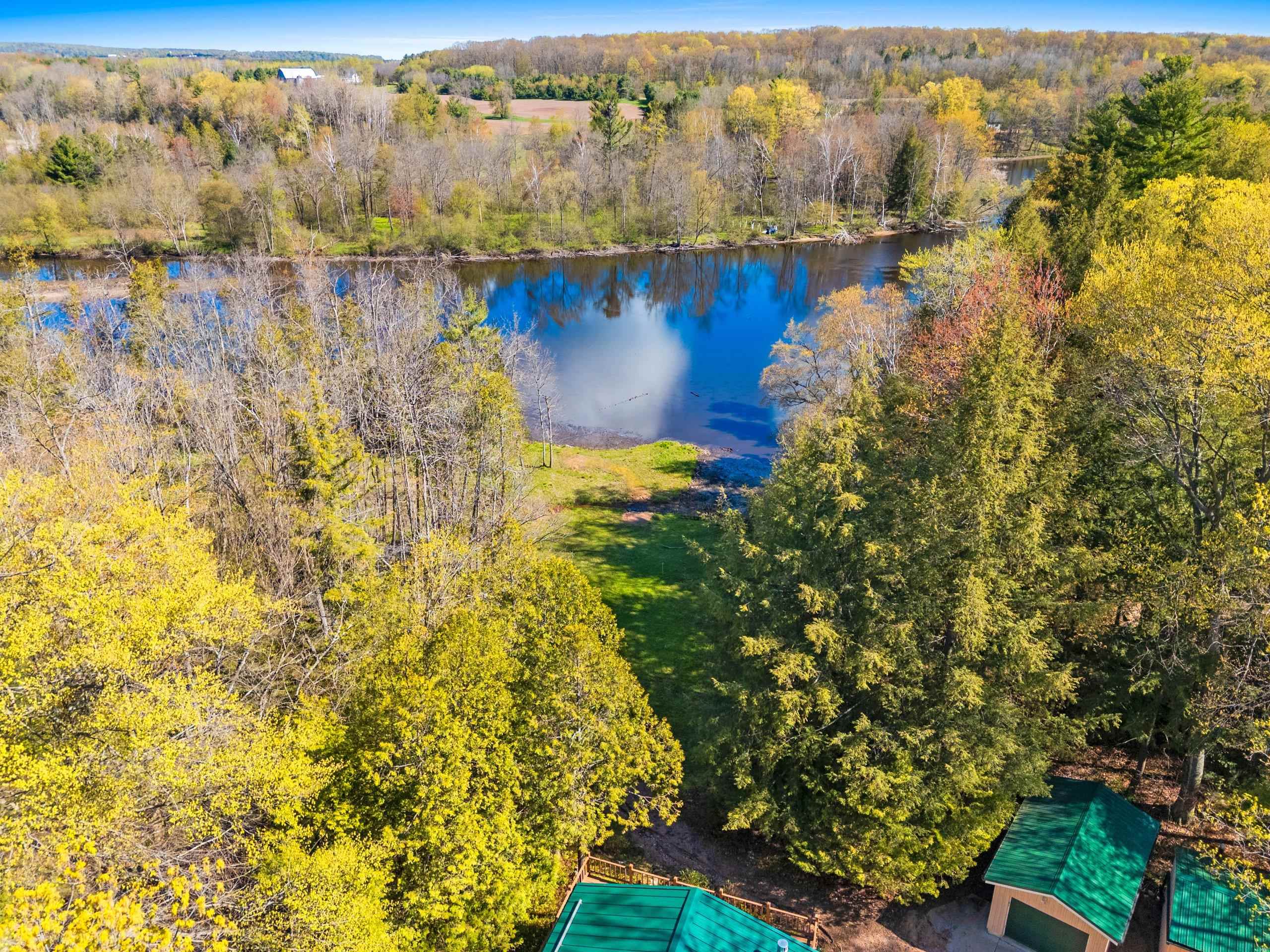 W11430 Riverside Road Marion, WI 54950 - Photo 14 of 44