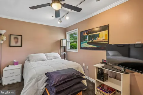 $675,000 | 2 Foxhall Court, Silver Spring, MD 20906