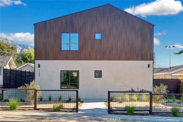 $5,999 | 1688 North Sierra Bonita Avenue, Pasadena, CA 91104