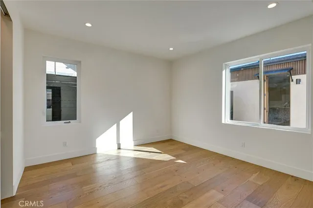 $5,999 | 1688 North Sierra Bonita Avenue, Pasadena, CA 91104