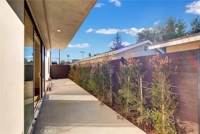 $5,999 | 1688 North Sierra Bonita Avenue, Pasadena, CA 91104