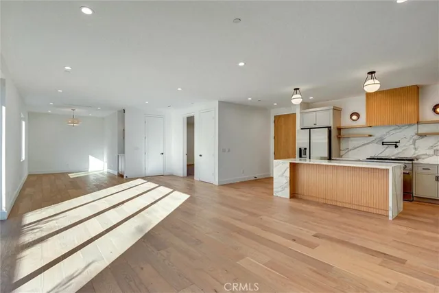 $5,999 | 1688 North Sierra Bonita Avenue, Pasadena, CA 91104