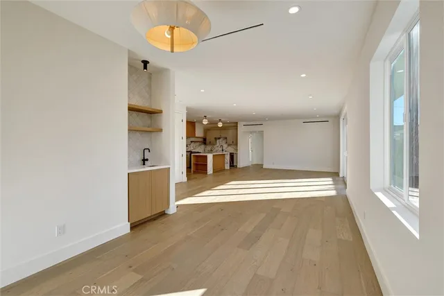 $5,999 | 1688 North Sierra Bonita Avenue, Pasadena, CA 91104