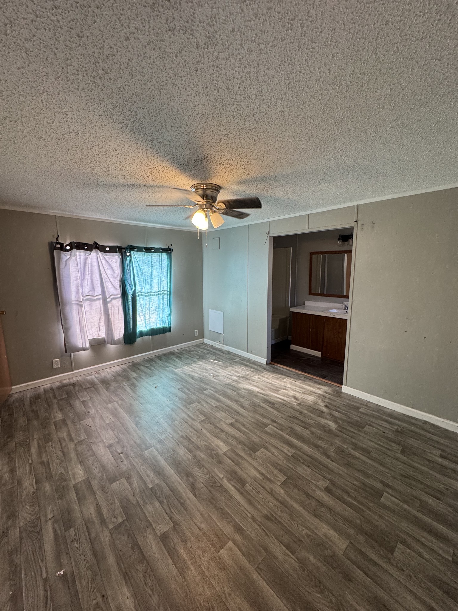 7291 Pinewood Road Nunnelly, TN 37137 - Photo 3 of 13 Gallery Image 3