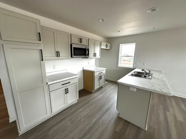 $288,000 | 226 Fairway Drive, Sheboygan Falls, WI 53085