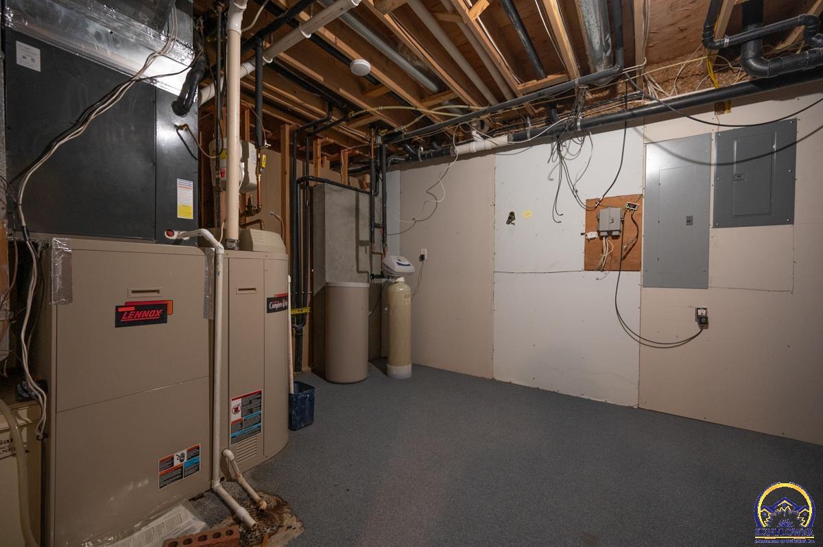 8200 Southwest 37th Street Topeka, KS 66614 - Photo 42 of 65