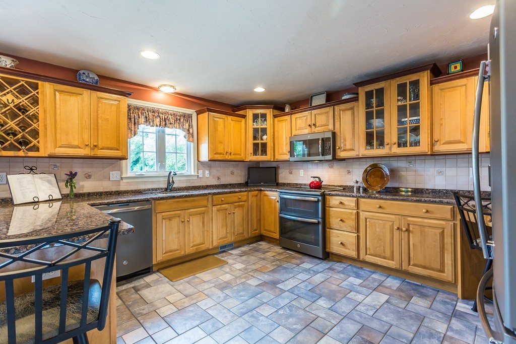 7 Beninati Farm Road Bridgewater, MA 02324 - Photo 13 of 30 Gallery Image 13