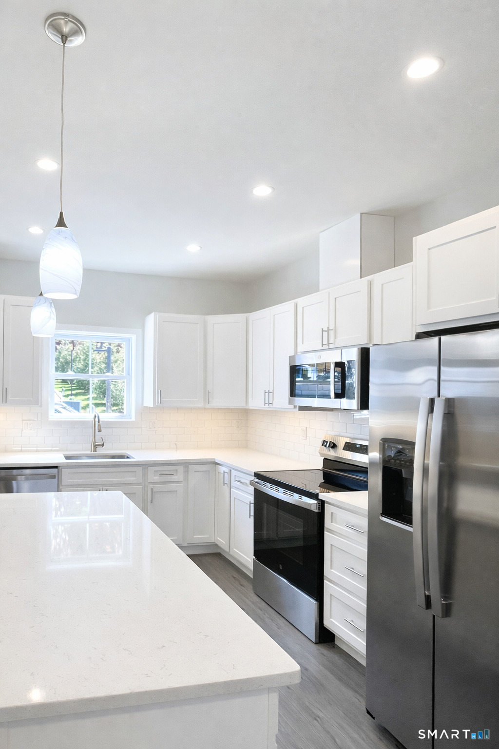 24 Glen Road, Unit C2 Newtown, CT 06482 - Photo 3 of 16