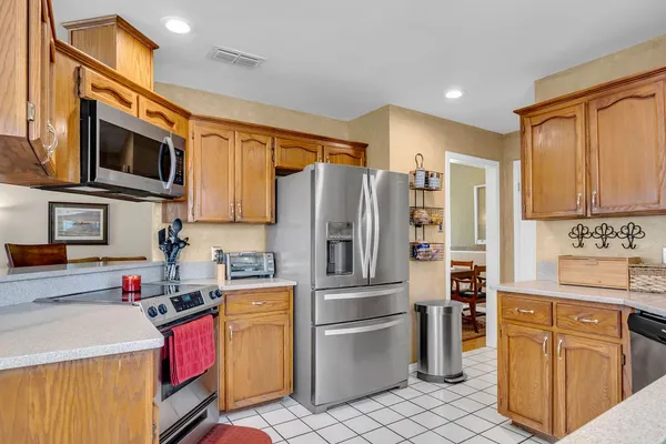 $399,470 | 2409 Twin Oaks Drive, Portland, TX 78374