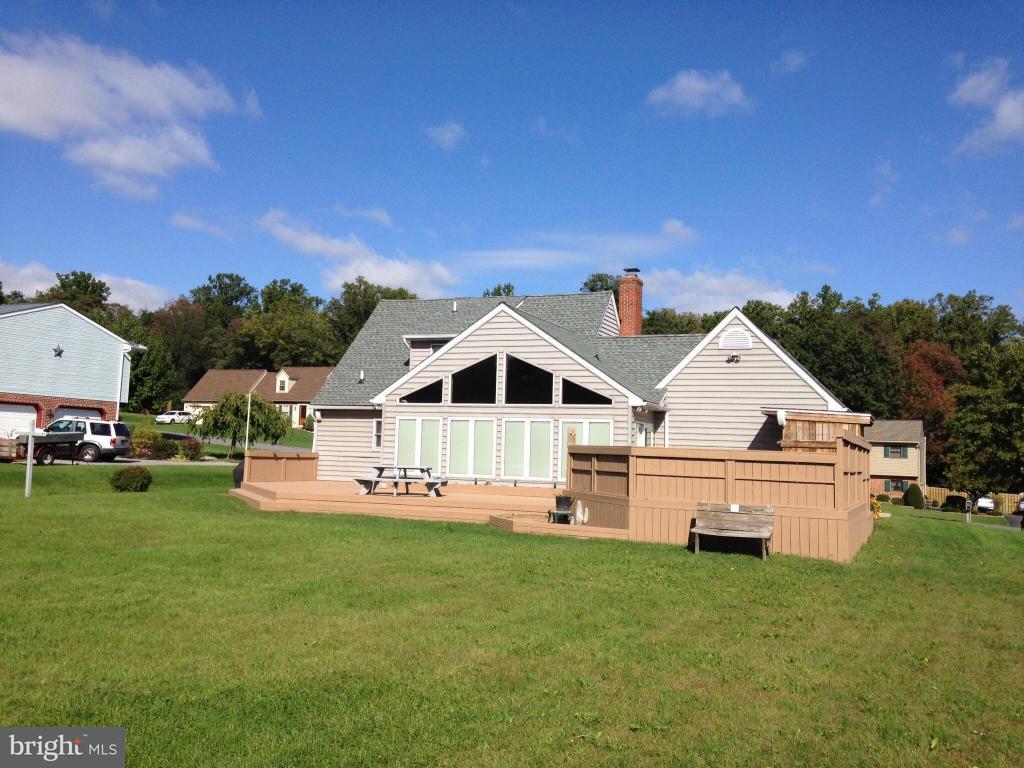 10 Hallmark Drive Lititz, PA 17543 - Photo 8 of 31