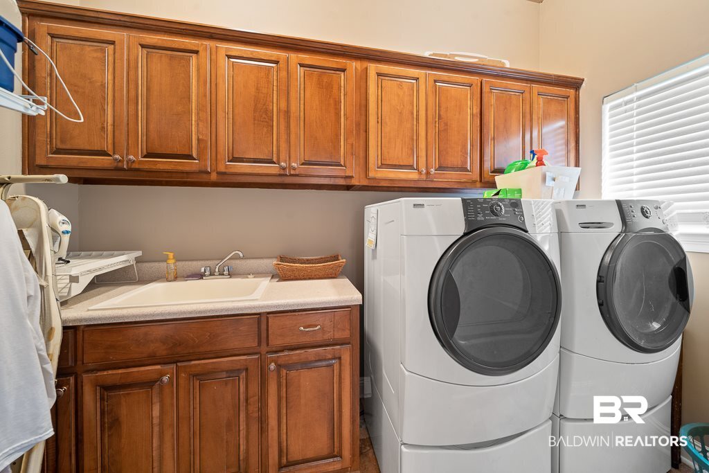 33433 Alder Circle Daphne, AL 36527 - Photo 24 of 50 Laundry Room