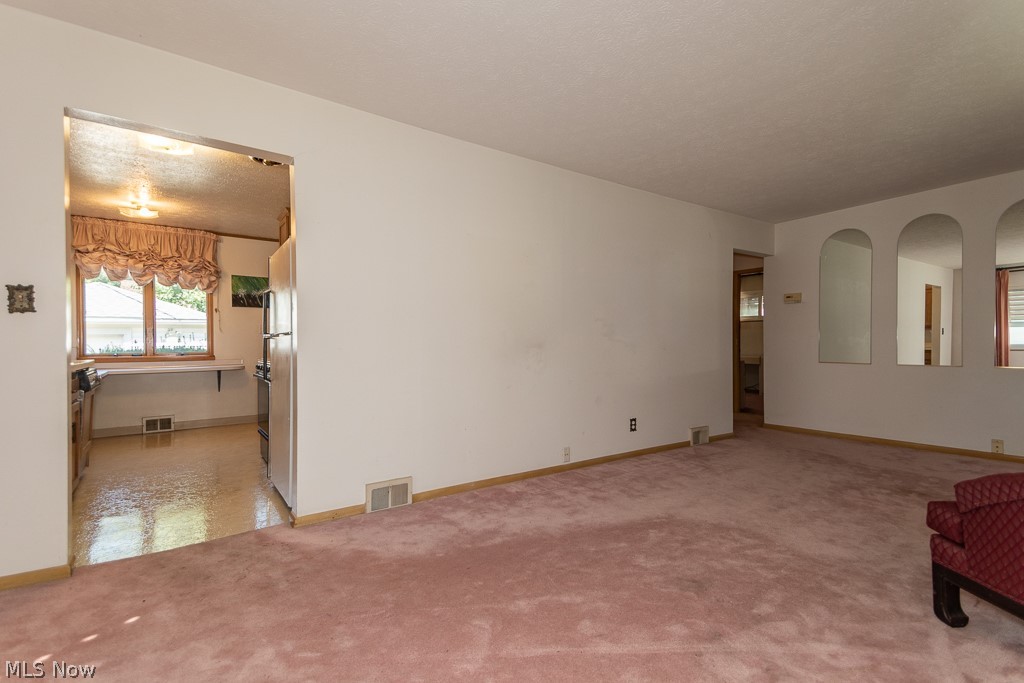 29975 Regent Road Wickliffe, OH 44092 - Photo 8 of 29 Gallery Image 8