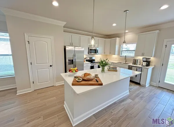 $307,470 | 17237 Tidewater Lane, Baton Rouge, LA 70810