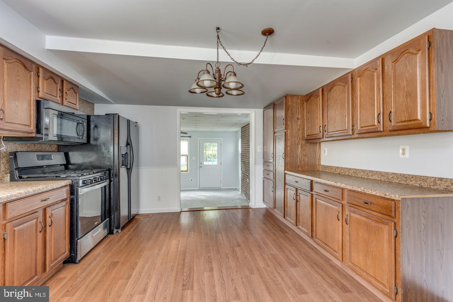 519 2nd Street Delanco, NJ 08075 - Photo 8 of 38