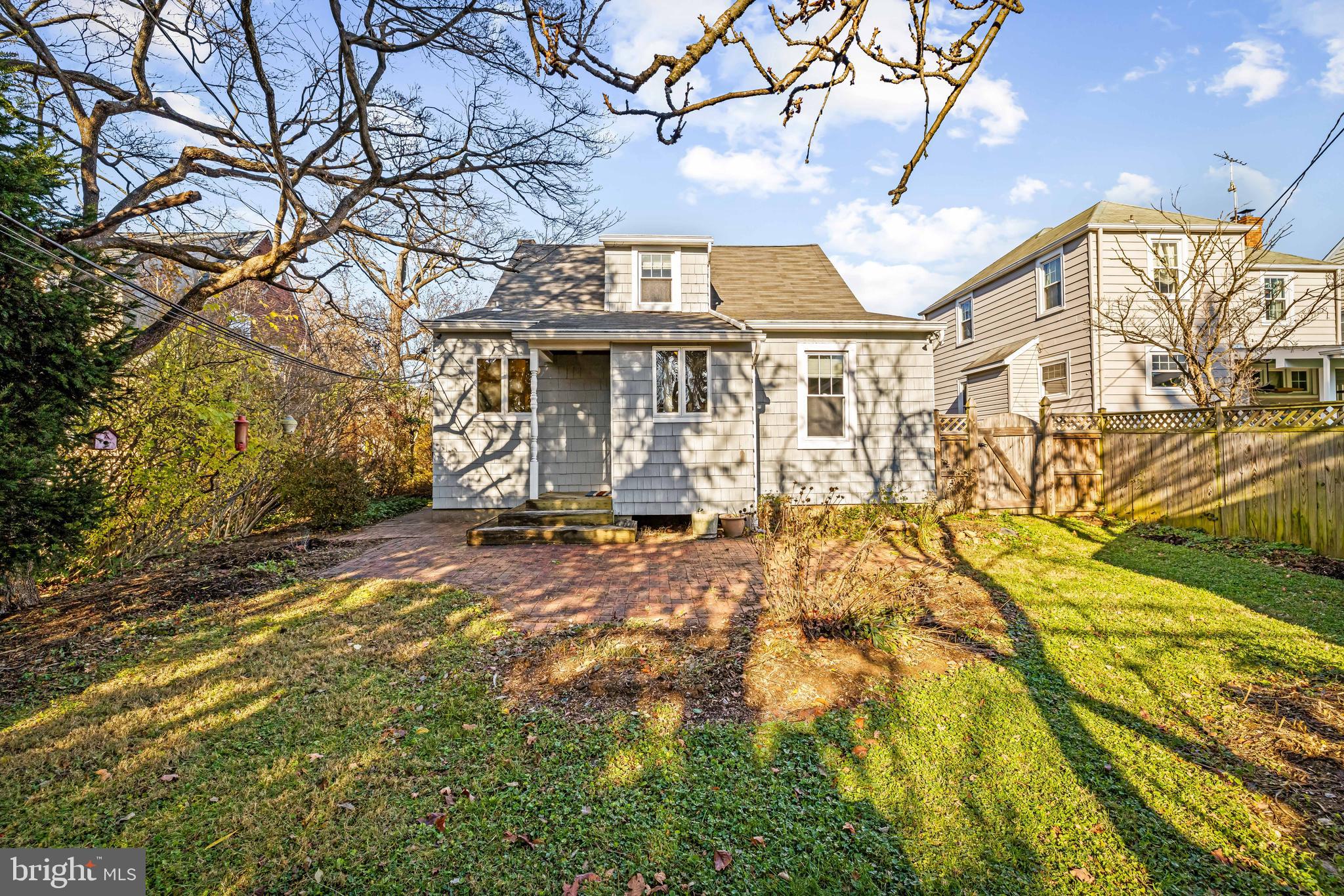 529 Overbrook Road Baltimore, MD 21212 - Photo 18 of 35 Lovely yard perfect for pets or sports