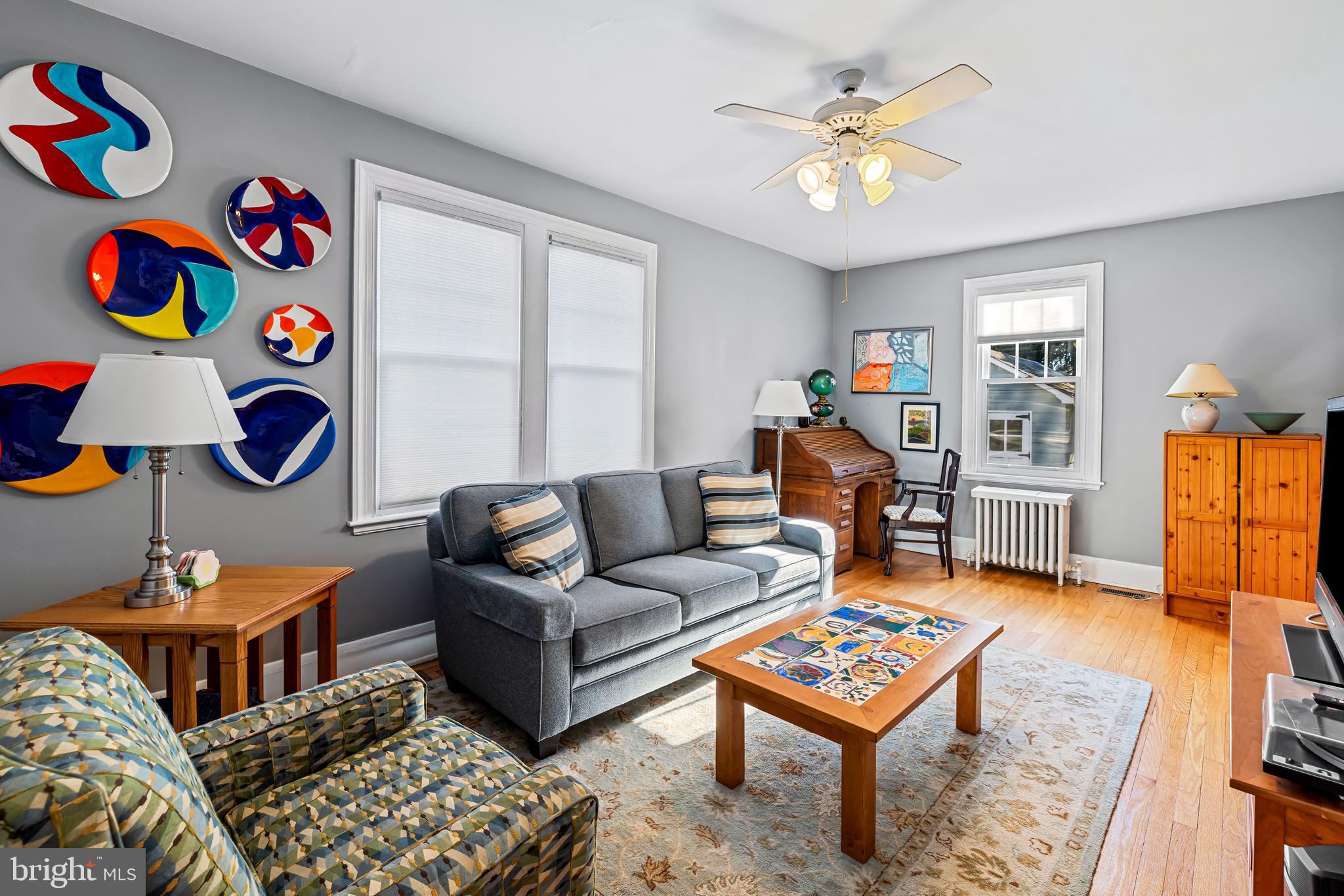 529 Overbrook Road Baltimore, MD 21212 - Photo 21 of 35 Main level family room