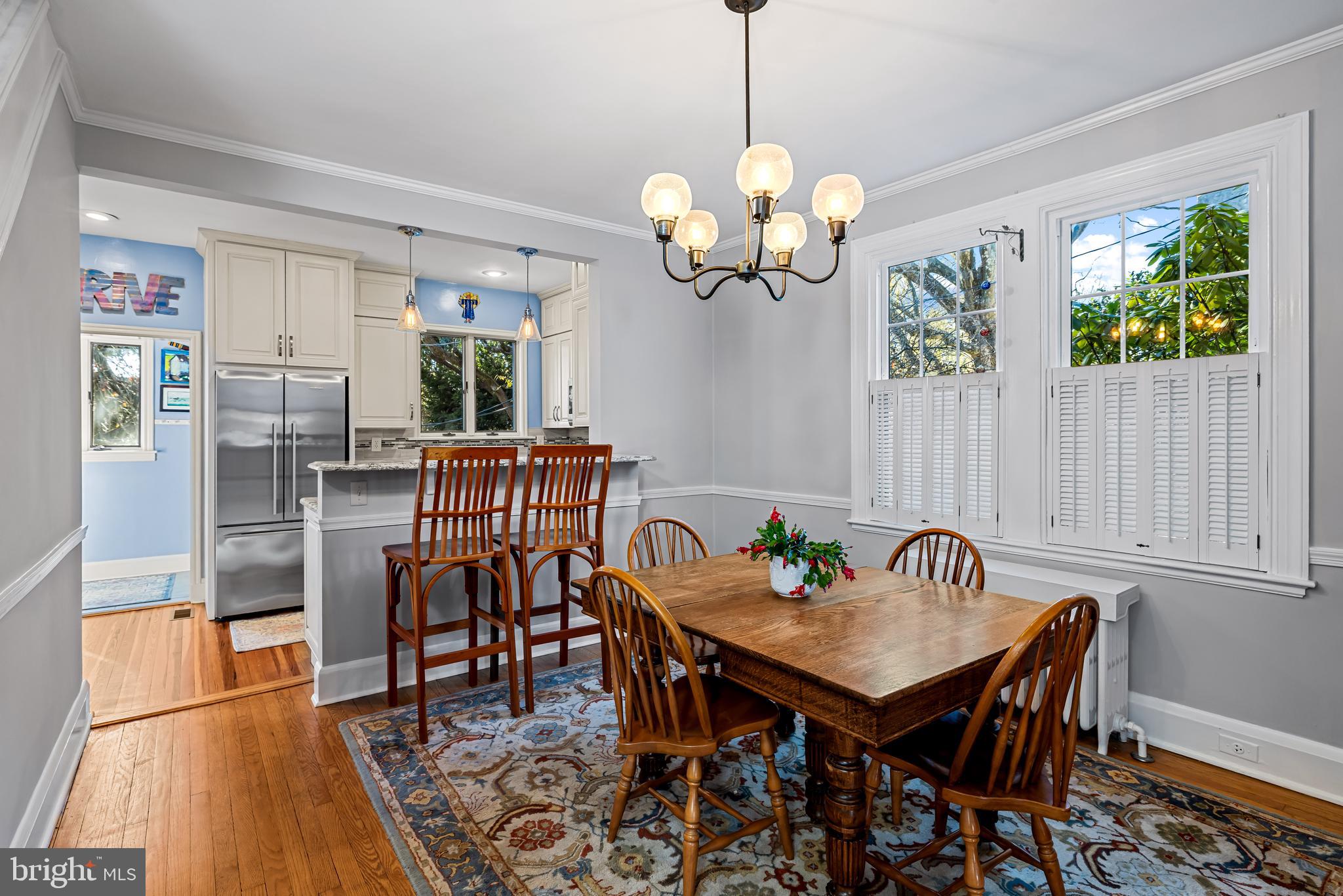 529 Overbrook Road Baltimore, MD 21212 - Photo 8 of 35 Dining room