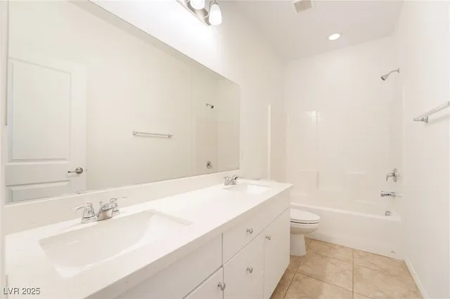 $2,660 | 11586 Monte Isola Street, Las Vegas, NV 89141