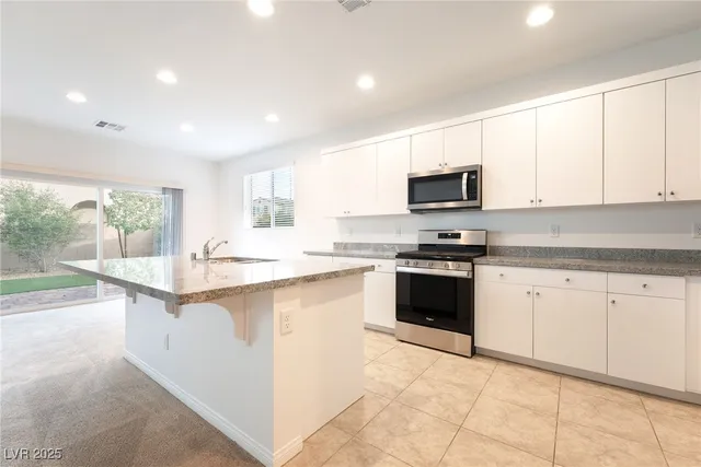 $2,660 | 11586 Monte Isola Street, Las Vegas, NV 89141