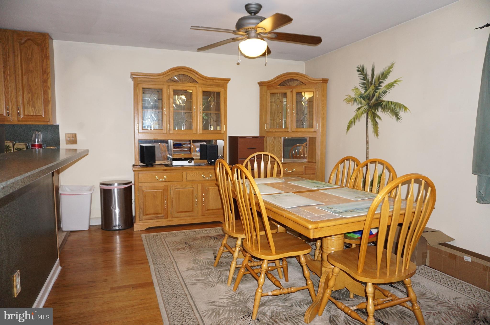 604 South Brownleaf Road Newark, DE 19713 - Photo 12 of 24 dining room open to kitchen, hardwood flooring