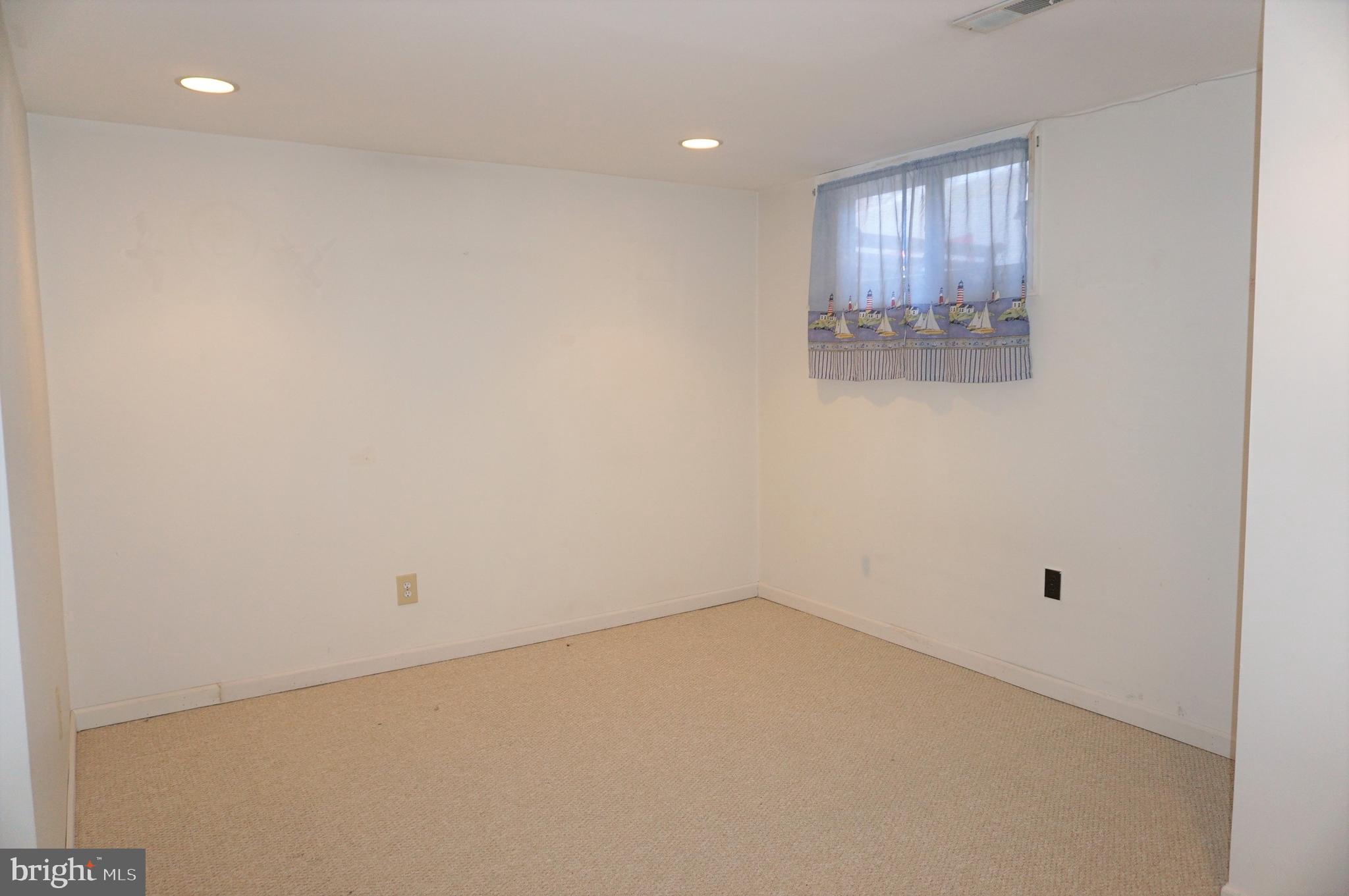 604 South Brownleaf Road Newark, DE 19713 - Photo 20 of 24 bedroom 4, lower level
