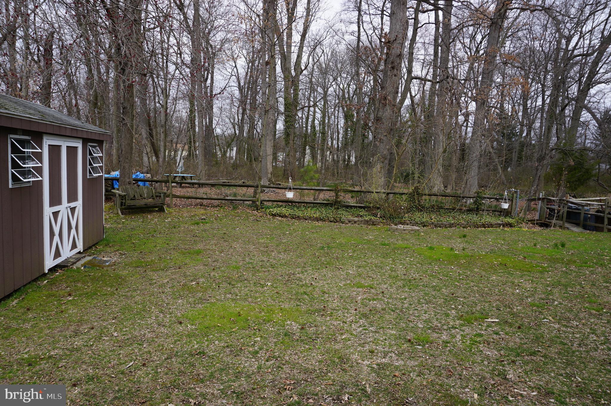 604 South Brownleaf Road Newark, DE 19713 - Photo 5 of 24 yard backs to county space