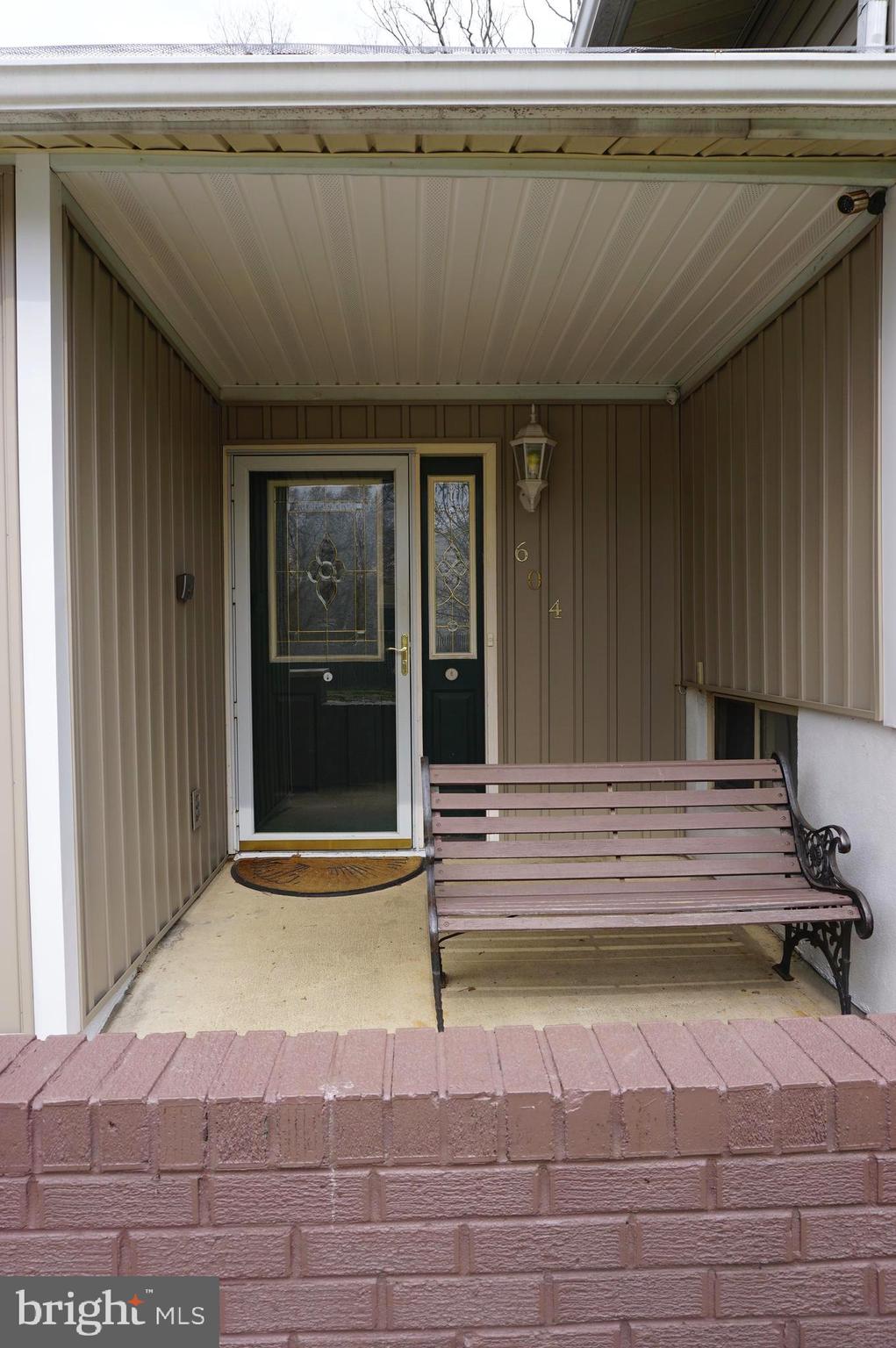 604 South Brownleaf Road Newark, DE 19713 - Photo 6 of 24 upgraded front door, covered porch